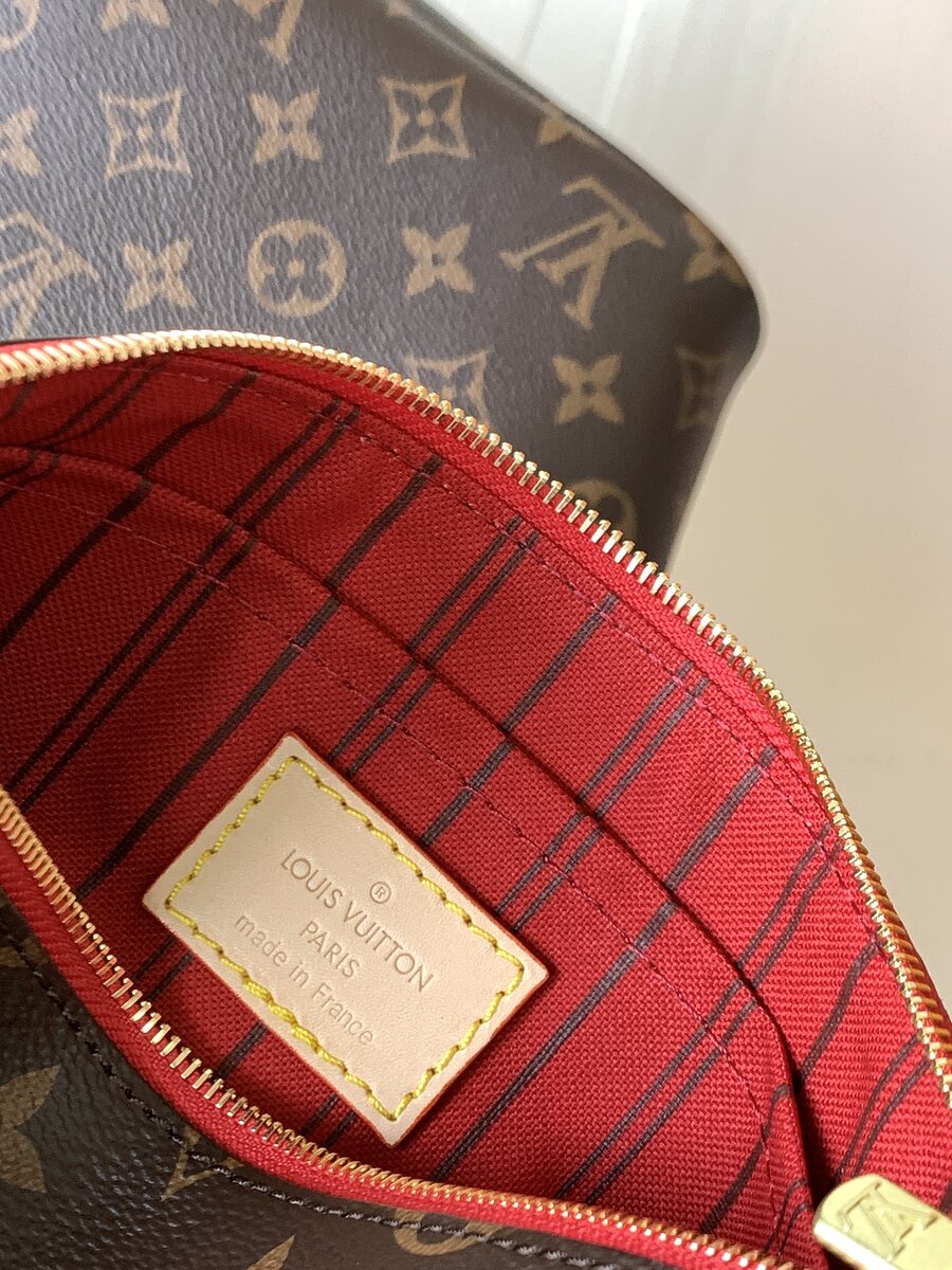 LV BAG NEW COLLECTION