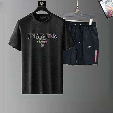 PRADA T-SHIRT